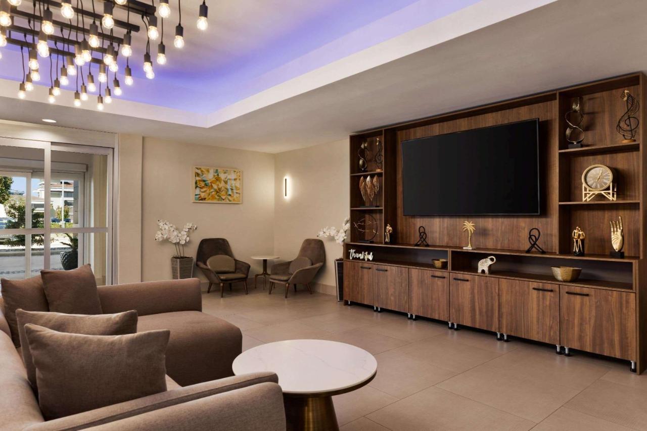 La Quinta By Wyndham Port Arthur Bagian luar foto
