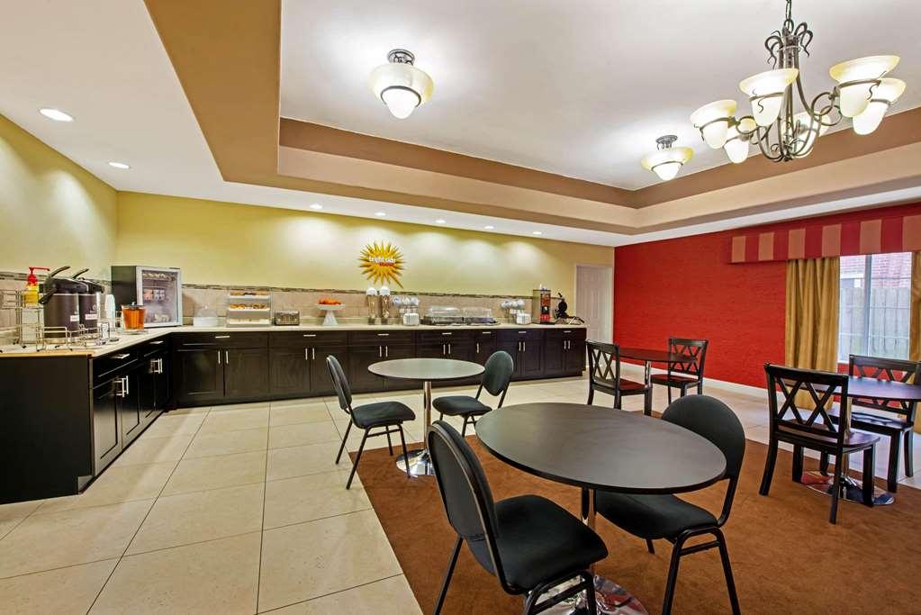 La Quinta By Wyndham Port Arthur Fasilitas foto